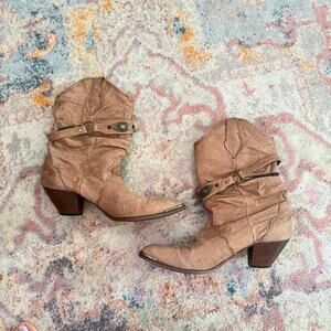Vintage Y2K brown leather boho / western ankle cowboy boots
